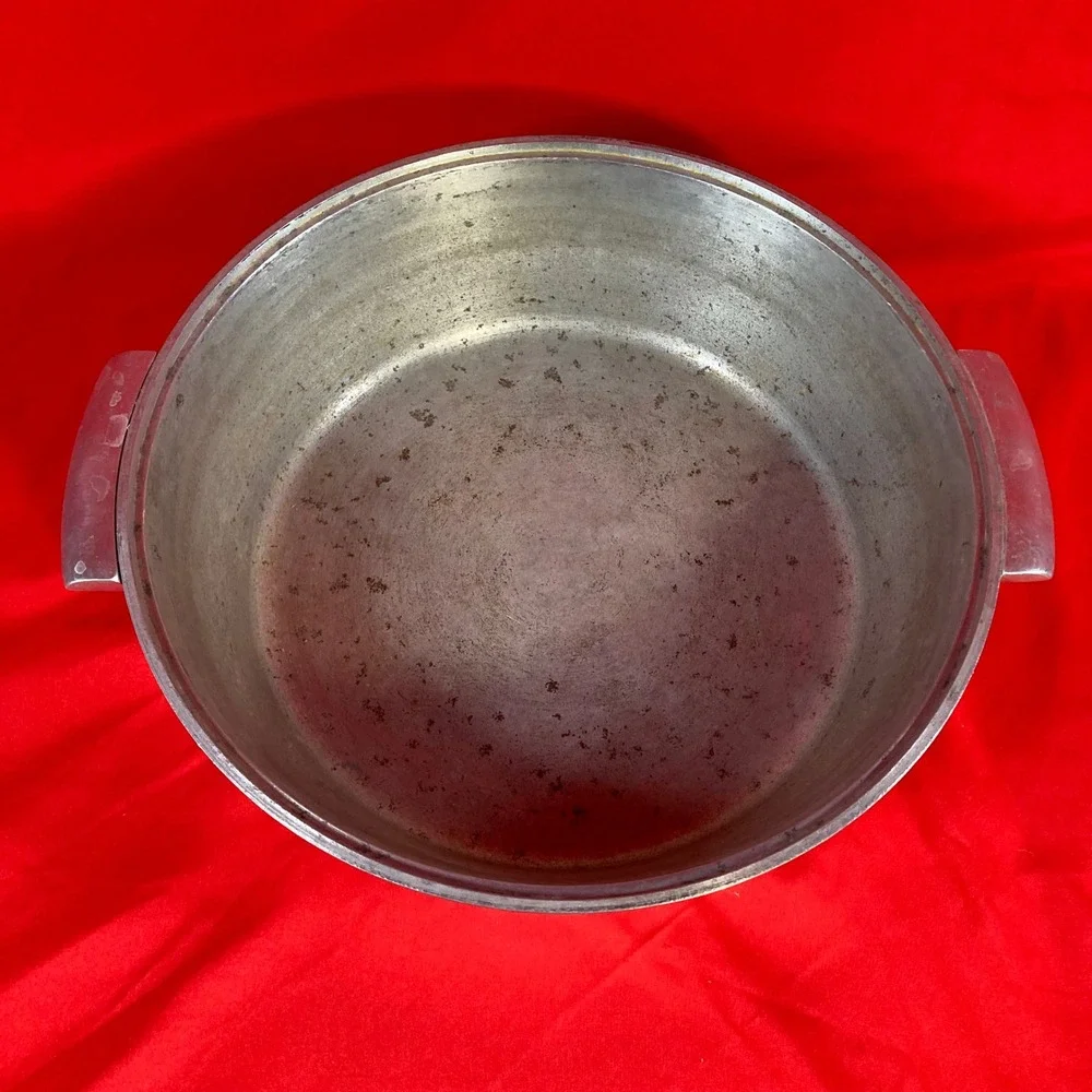 Dutch Oven 12in Silver / 5 Quart / Cast Aluminum Roaster w/ Lid
